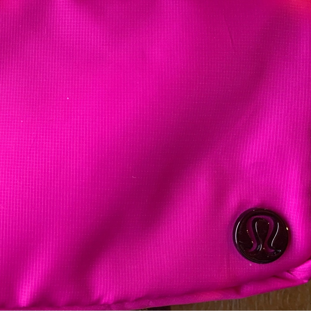 NWT Rare 🦄 Lululemon Everywhere Belt Bag Highlight Purple - Picture 2 of 14
